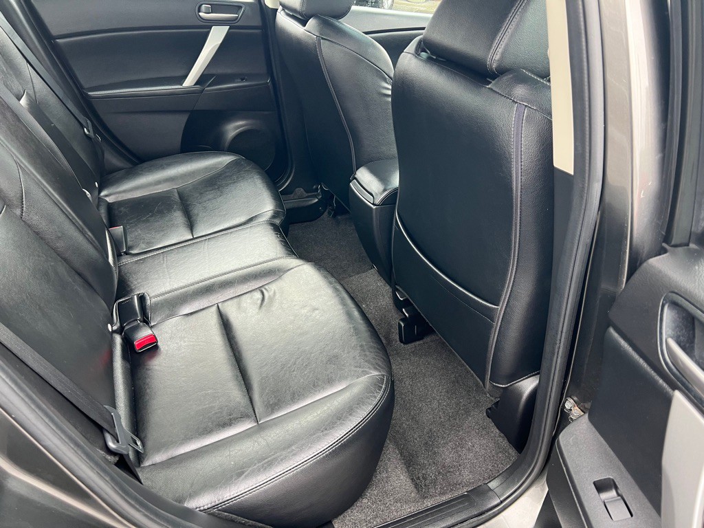 2010 Mazda Mazda3 Image 16