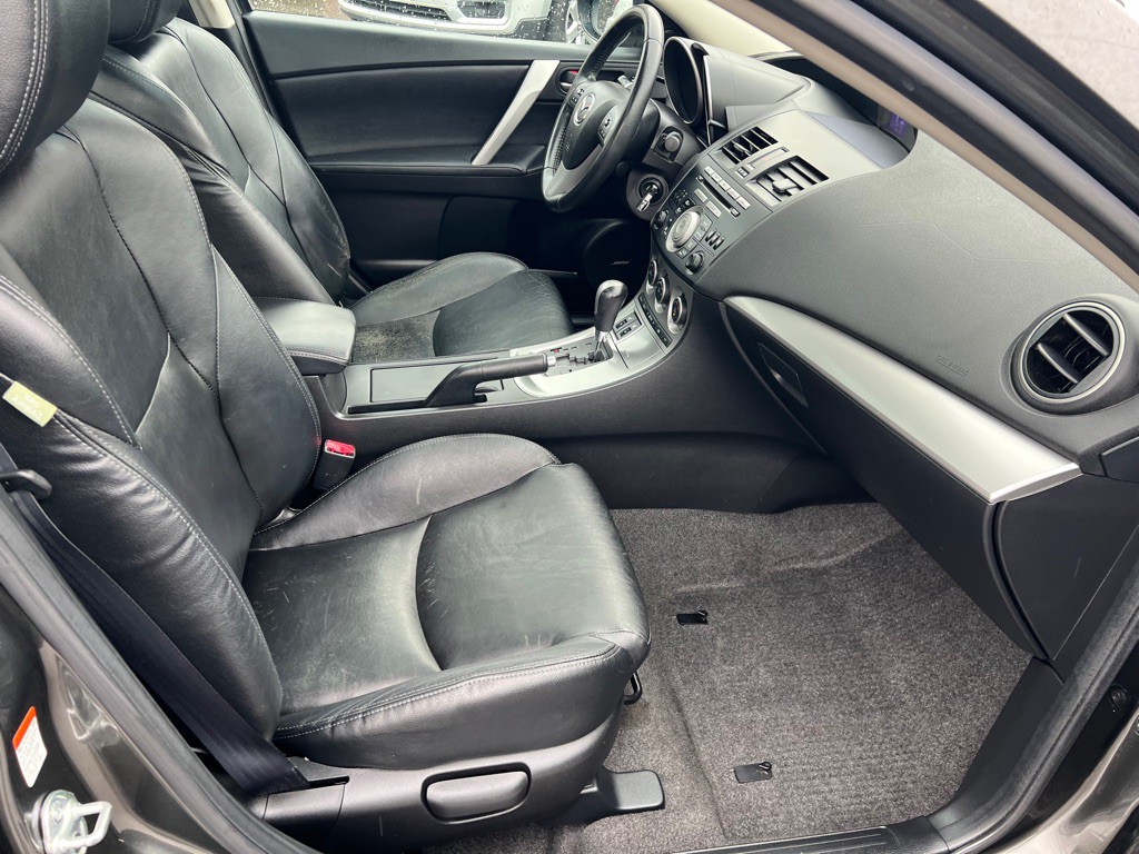 2010 Mazda Mazda3 Image 17