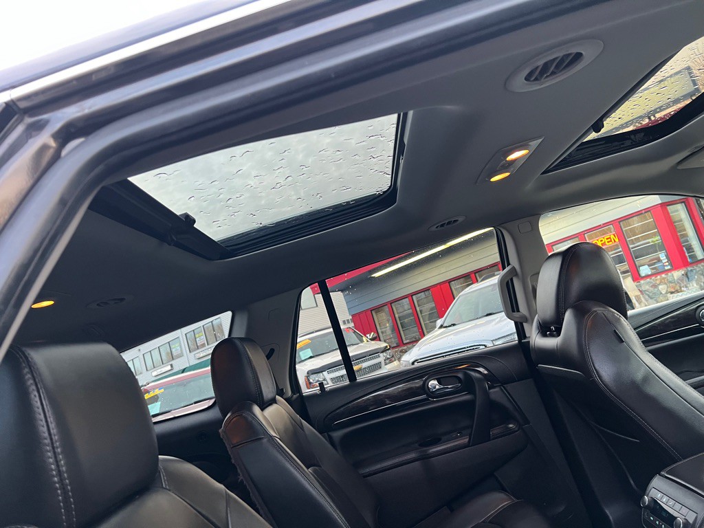2016 Buick Enclave Image 22