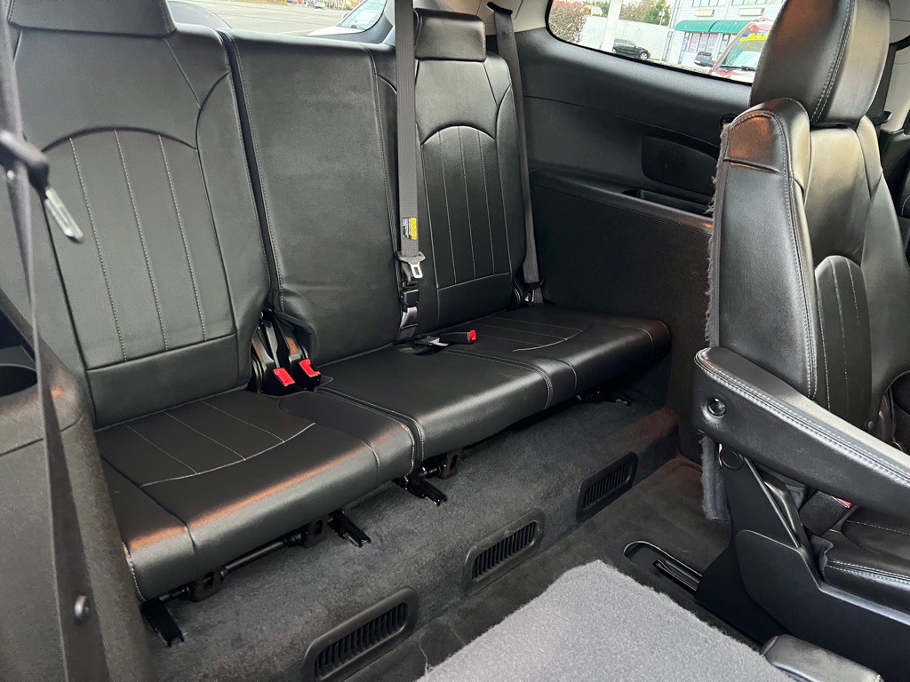 2016 Buick Enclave Image 25