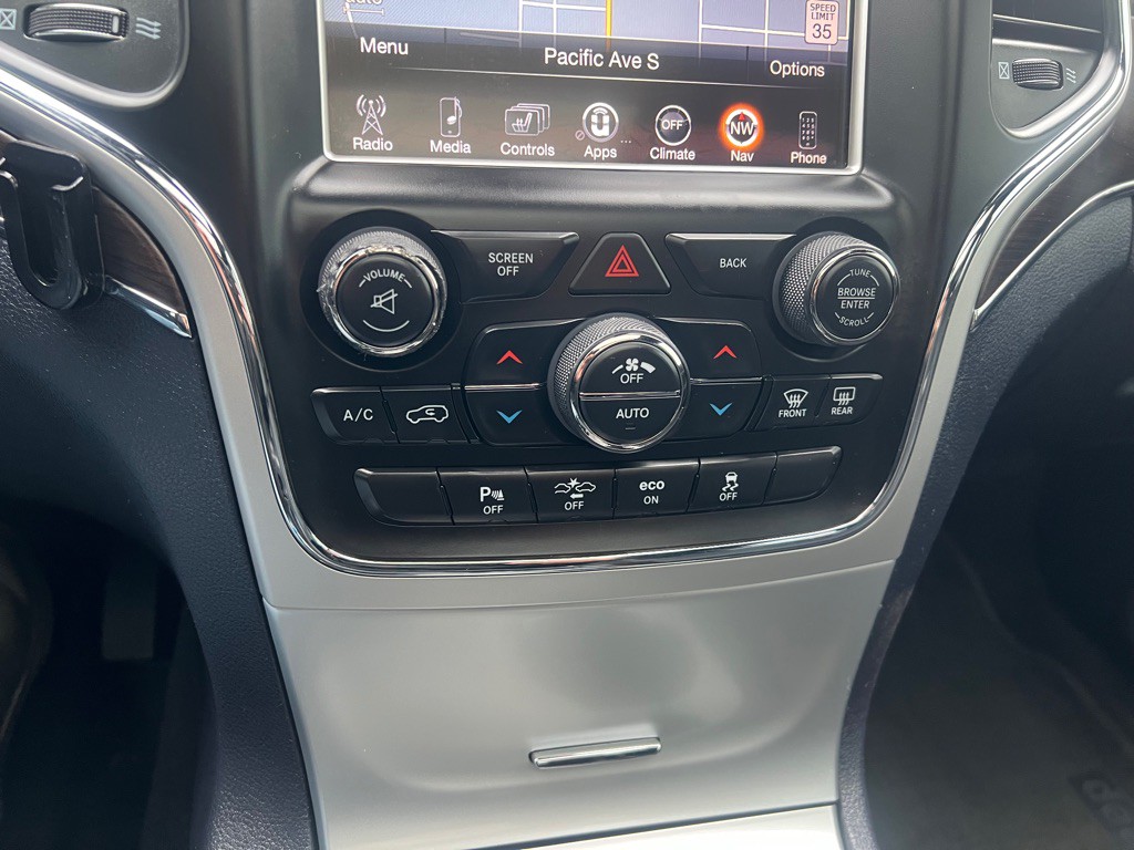 2015 Jeep Grand Cherokee Image 13