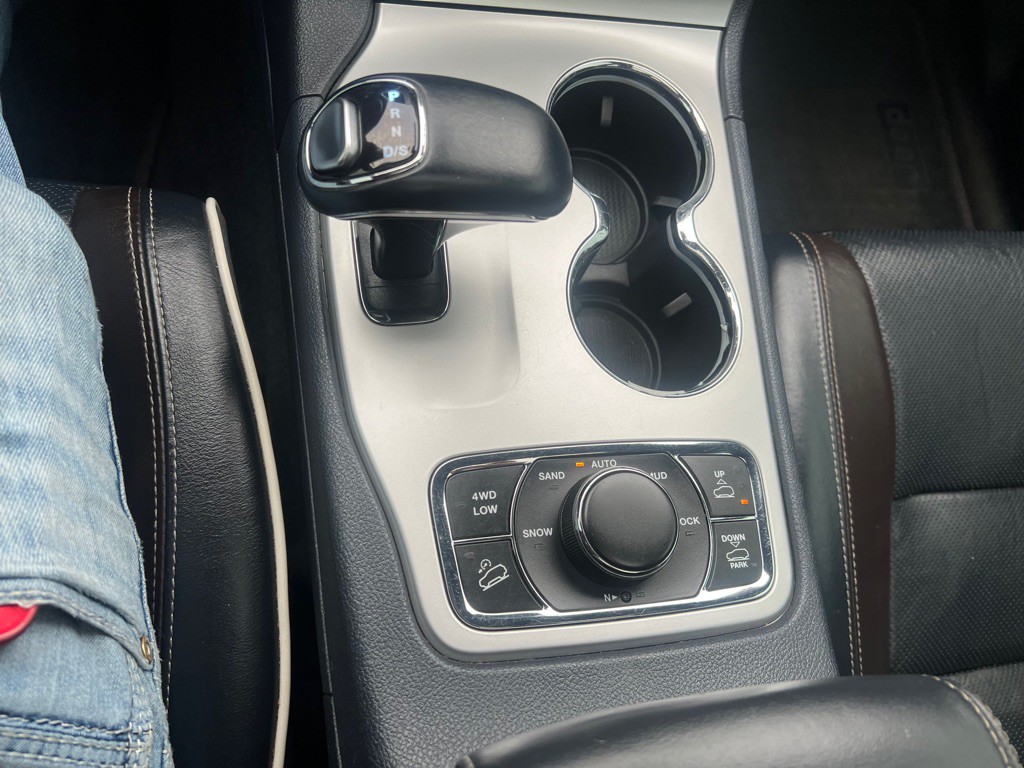 2015 Jeep Grand Cherokee Image 14