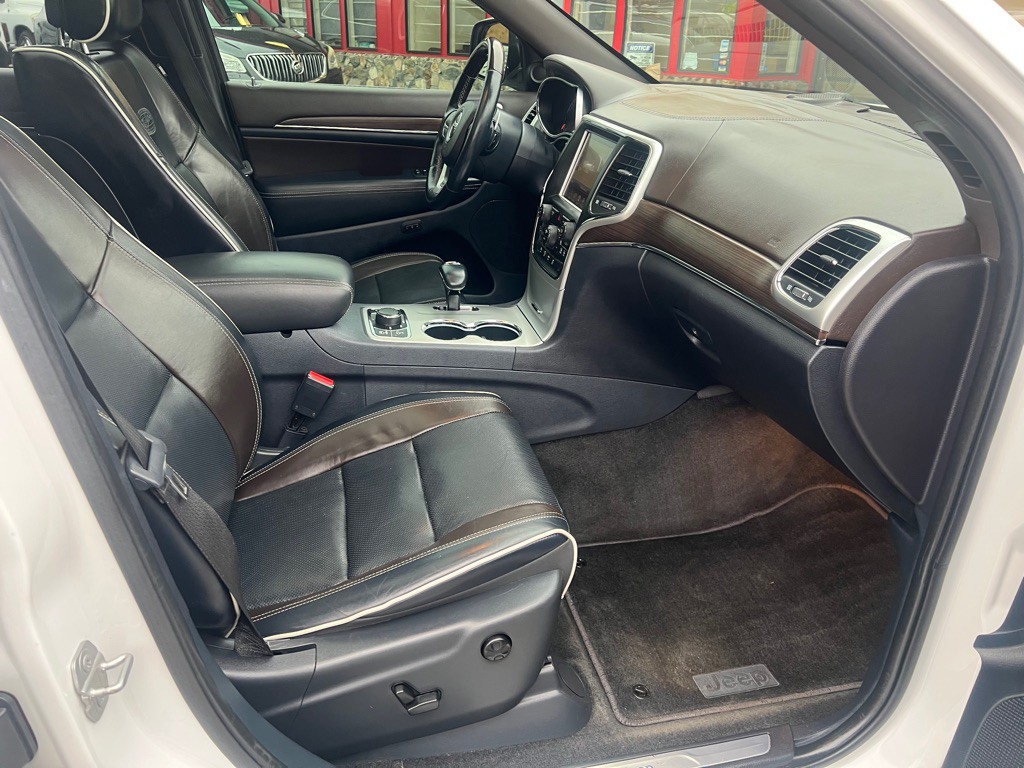 2015 Jeep Grand Cherokee Image 23
