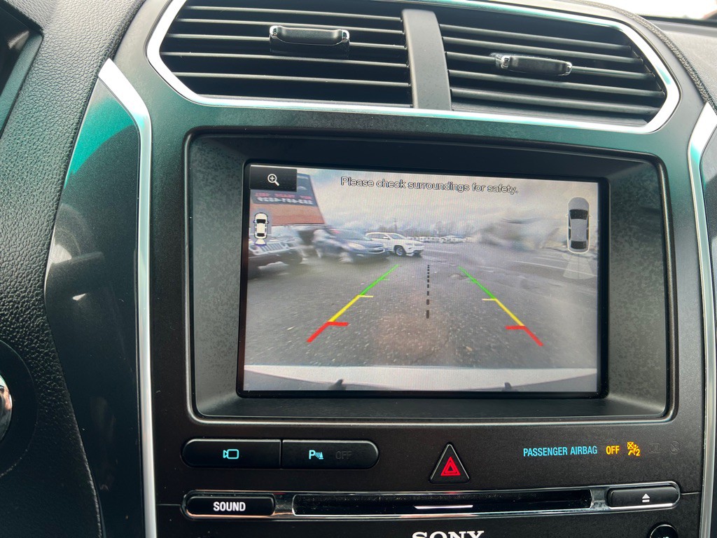 2016 Ford Explorer Image 10