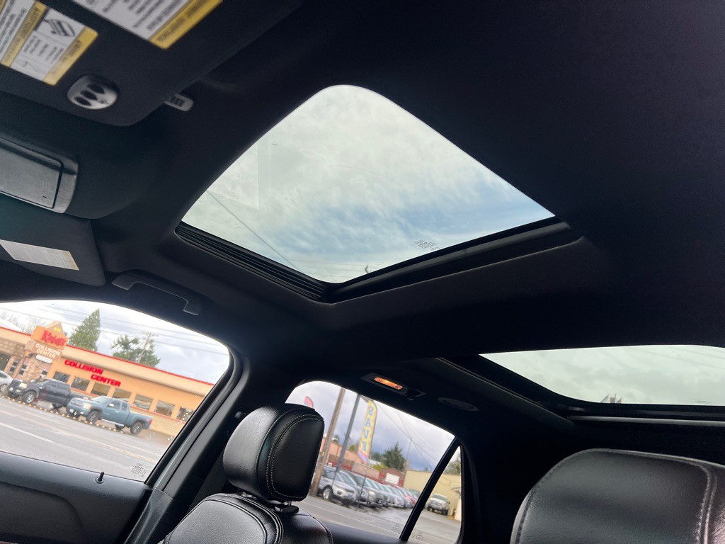 2016 Ford Explorer Image 15