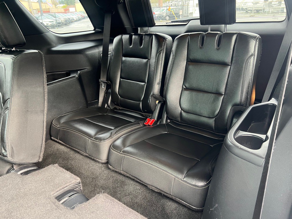 2016 Ford Explorer Image 17