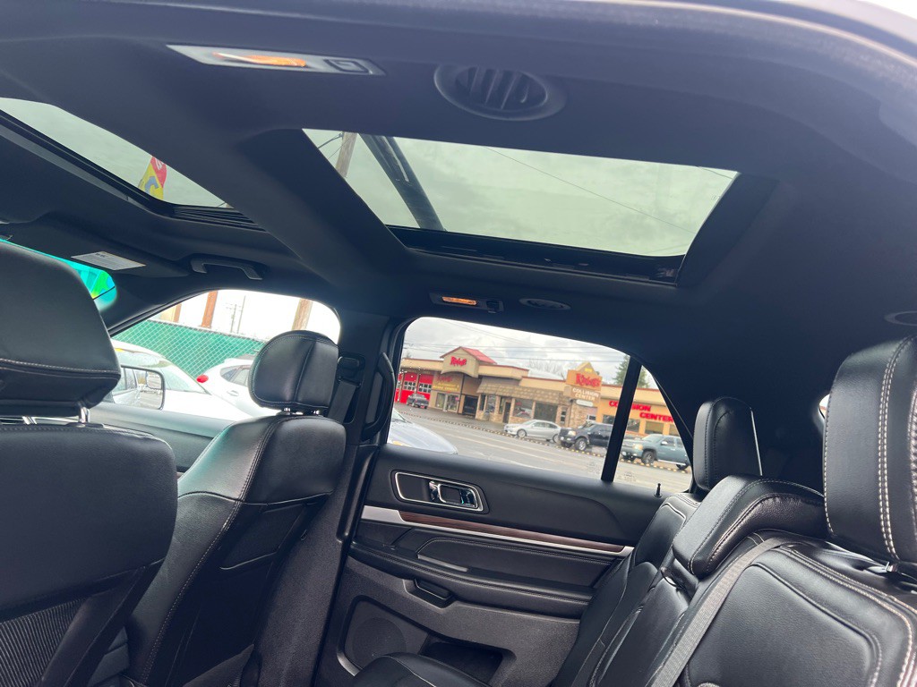2016 Ford Explorer Image 20