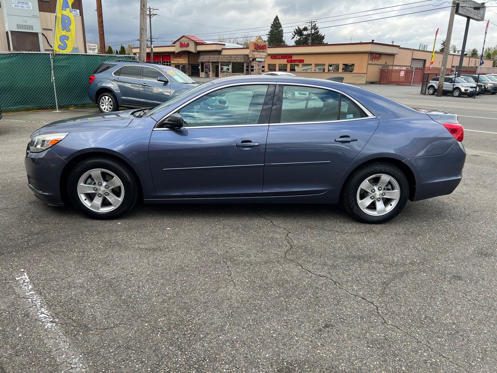 2015 Chevrolet Malibu Image 1