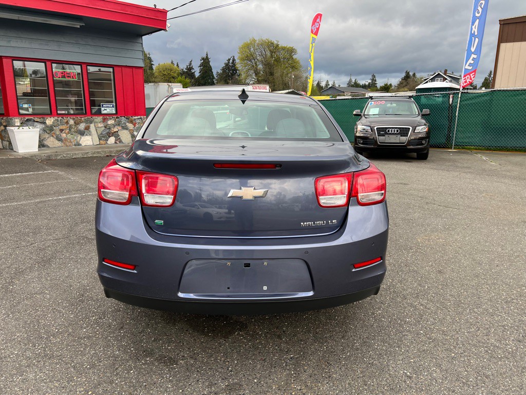 2015 Chevrolet Malibu Image 4