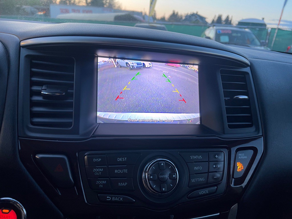 2014 Nissan Pathfinder Image 9