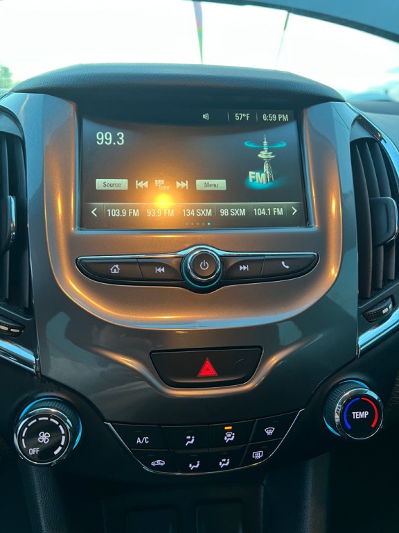 2017 Chevrolet Cruze Image 8