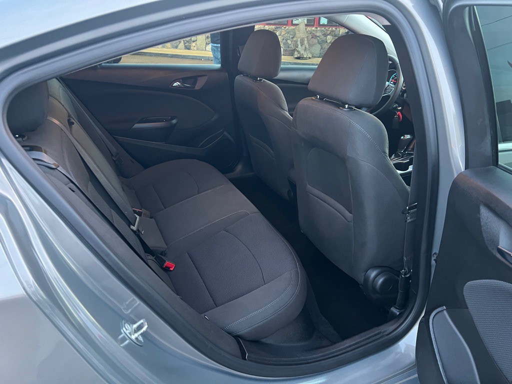 2017 Chevrolet Cruze Image 14