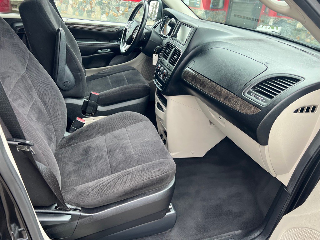2011 Dodge Grand Caravan Image 19