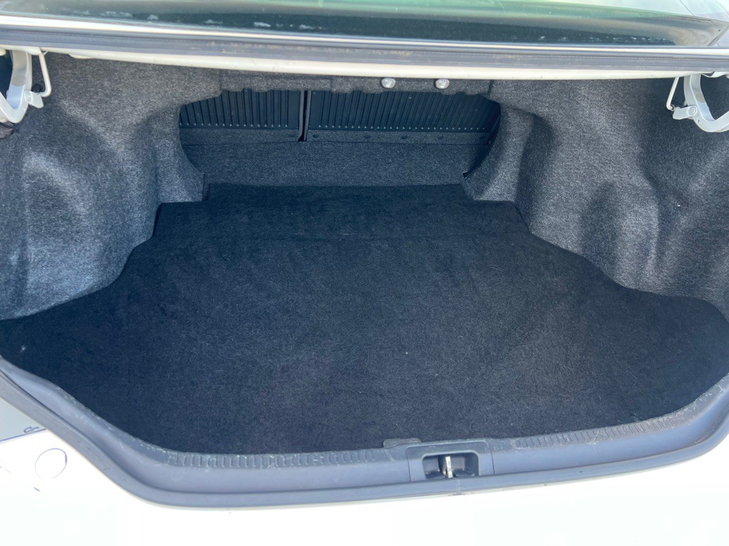 2014 Toyota Camry Image 20