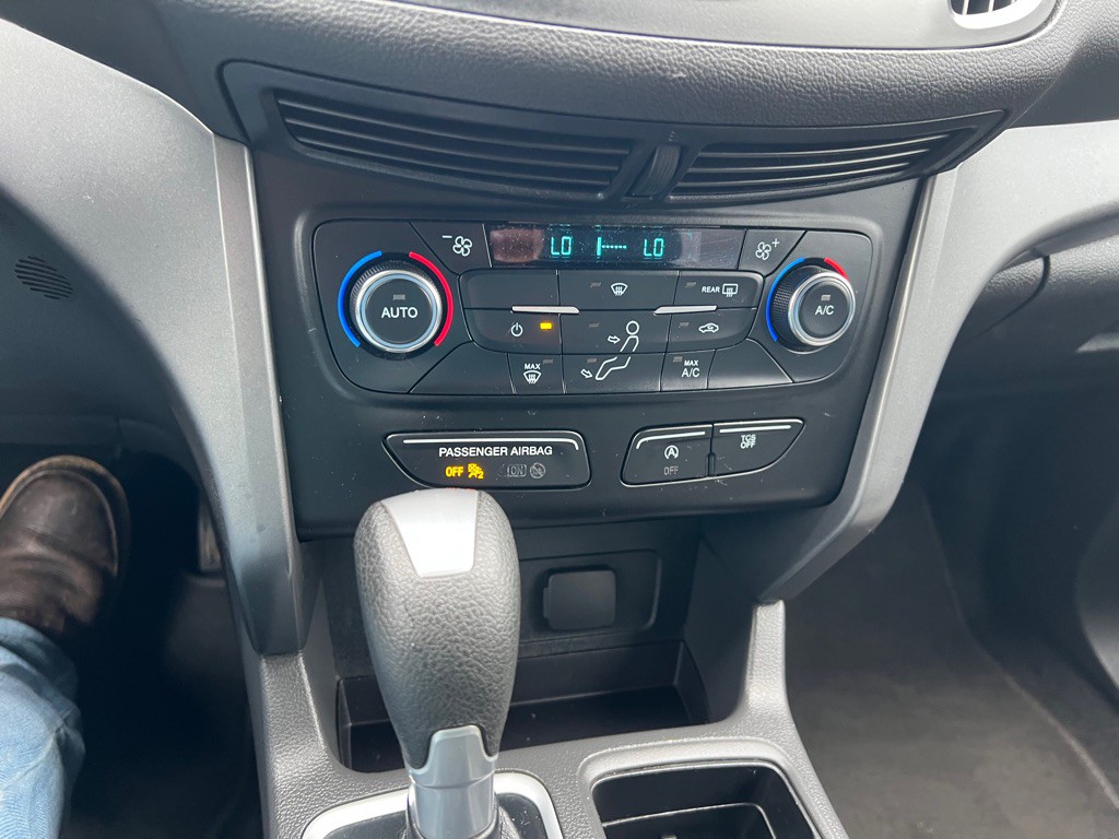 2017 Ford Escape Image 10