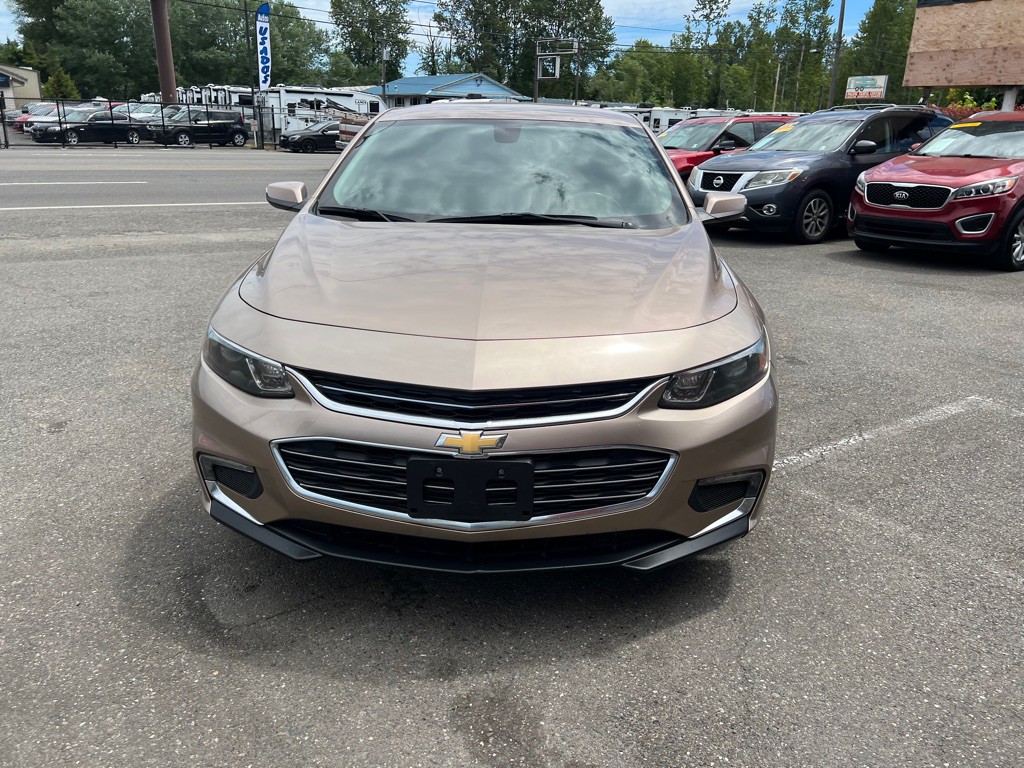 2018 Chevrolet Malibu Image 3