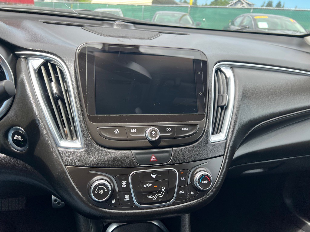 2018 Chevrolet Malibu Image 10