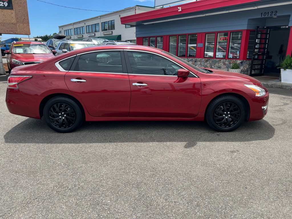 2015 Nissan Altima Image 2