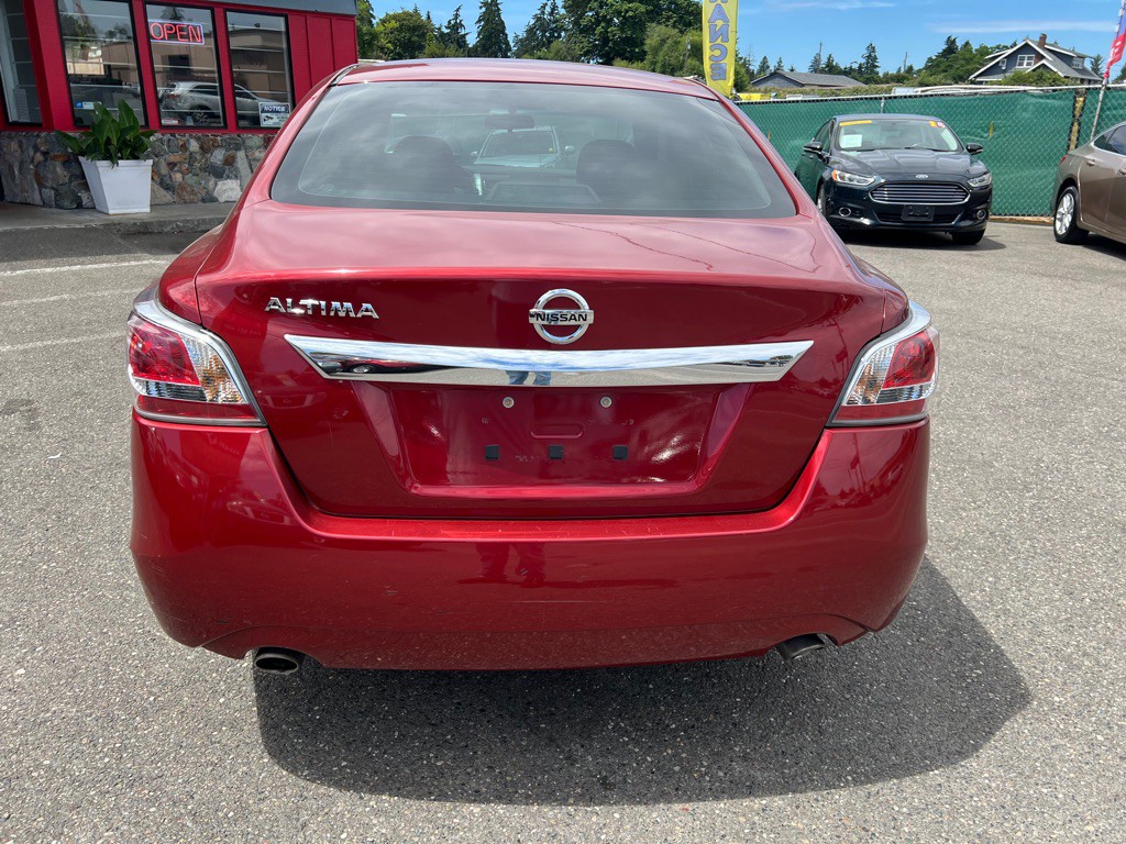 2015 Nissan Altima Image 4