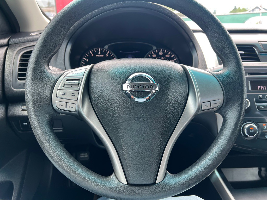 2015 Nissan Altima Image 11