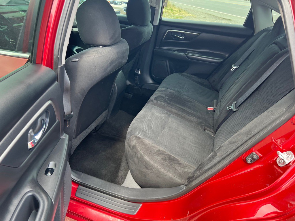 2015 Nissan Altima Image 13