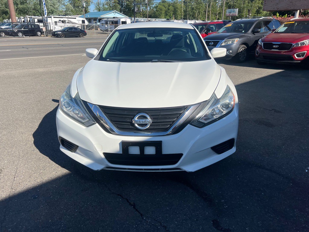 2017 Nissan Altima Image 3