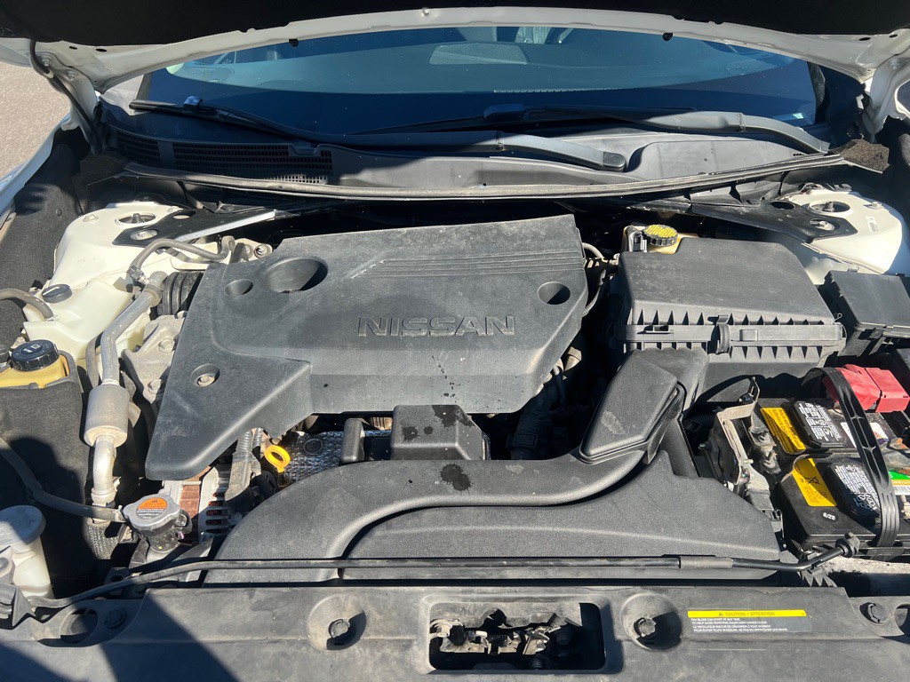 2017 Nissan Altima Image 6