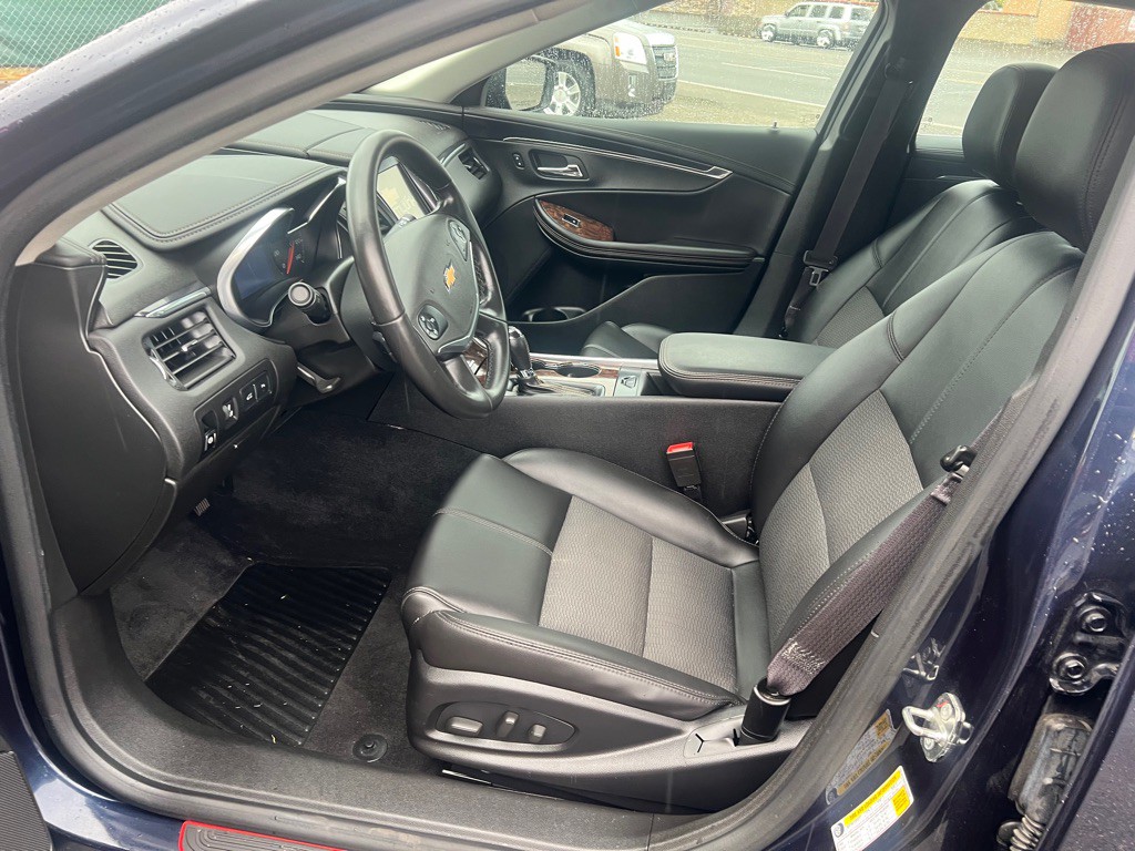 2015 Chevrolet Impala Image 10