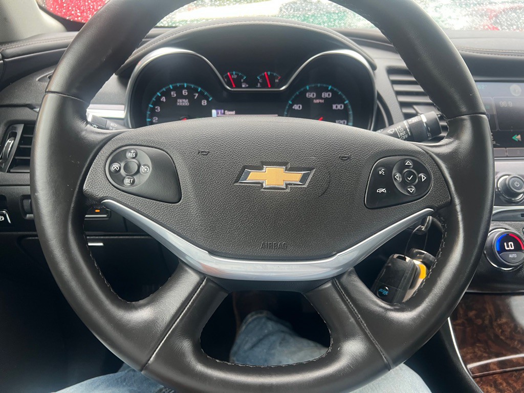 2015 Chevrolet Impala Image 16