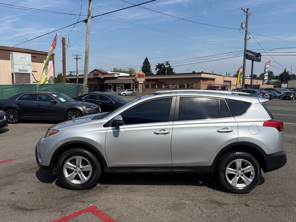 2013 Toyota Rav4 Image 1