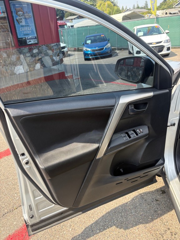 2013 Toyota Rav4 Image 7