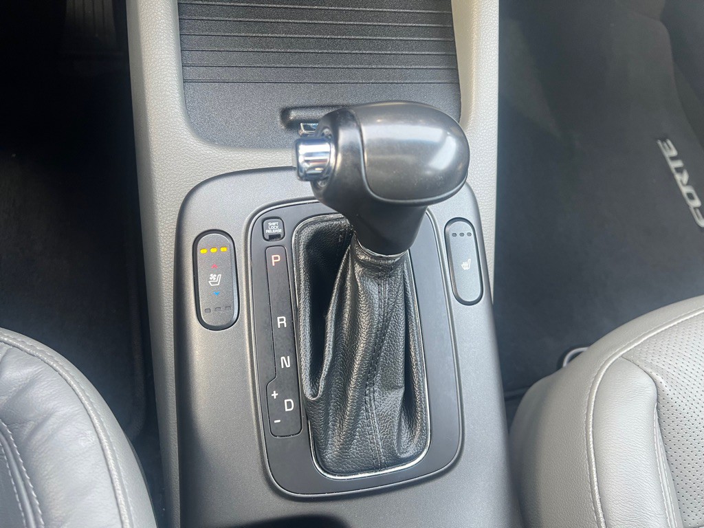 2014 Kia Forte Image 11