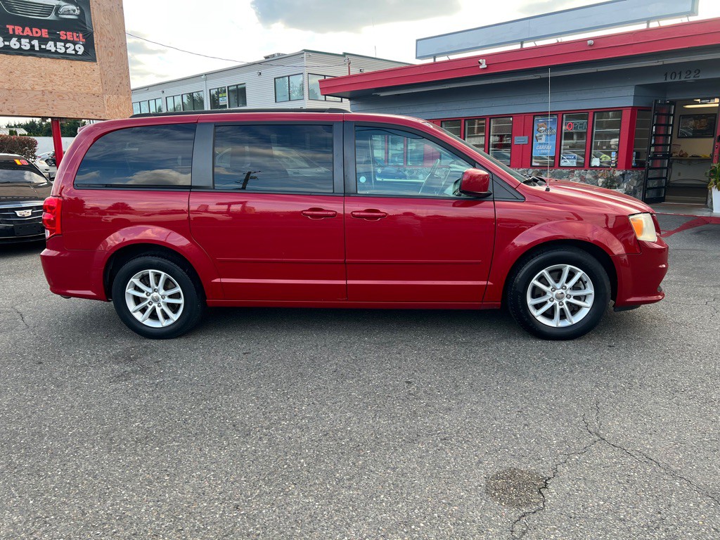 2016 Dodge Grand Caravan Image 2