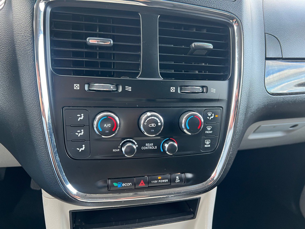 2016 Dodge Grand Caravan Image 10