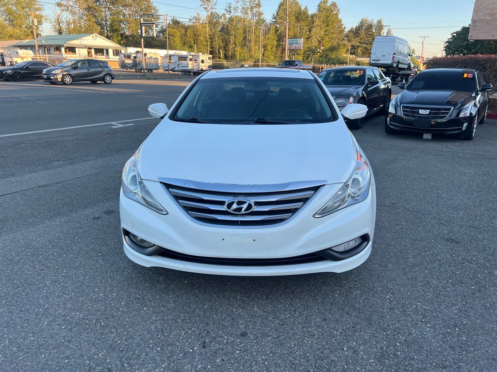 2014 Hyundai Sonata Image 3