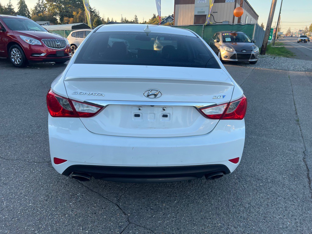 2014 Hyundai Sonata Image 4