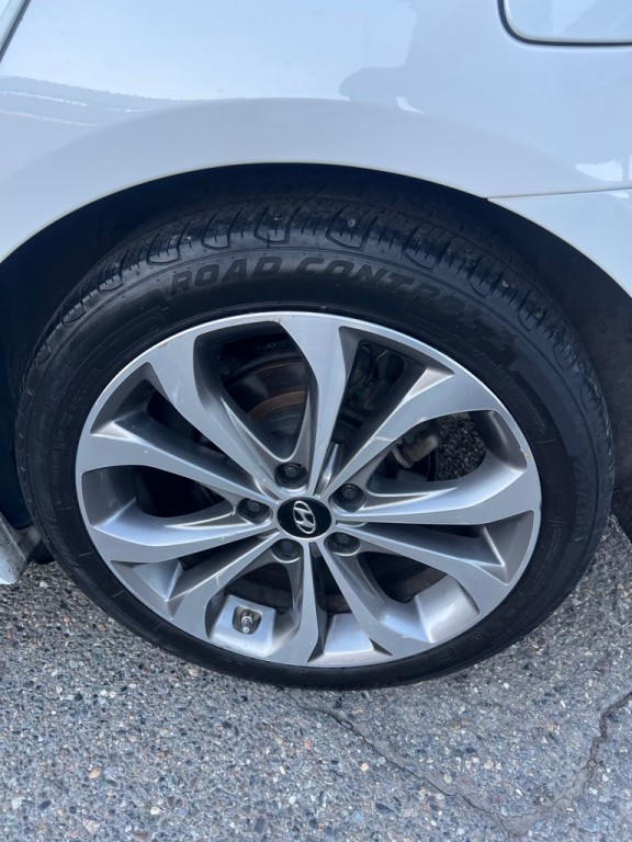 2014 Hyundai Sonata Image 5