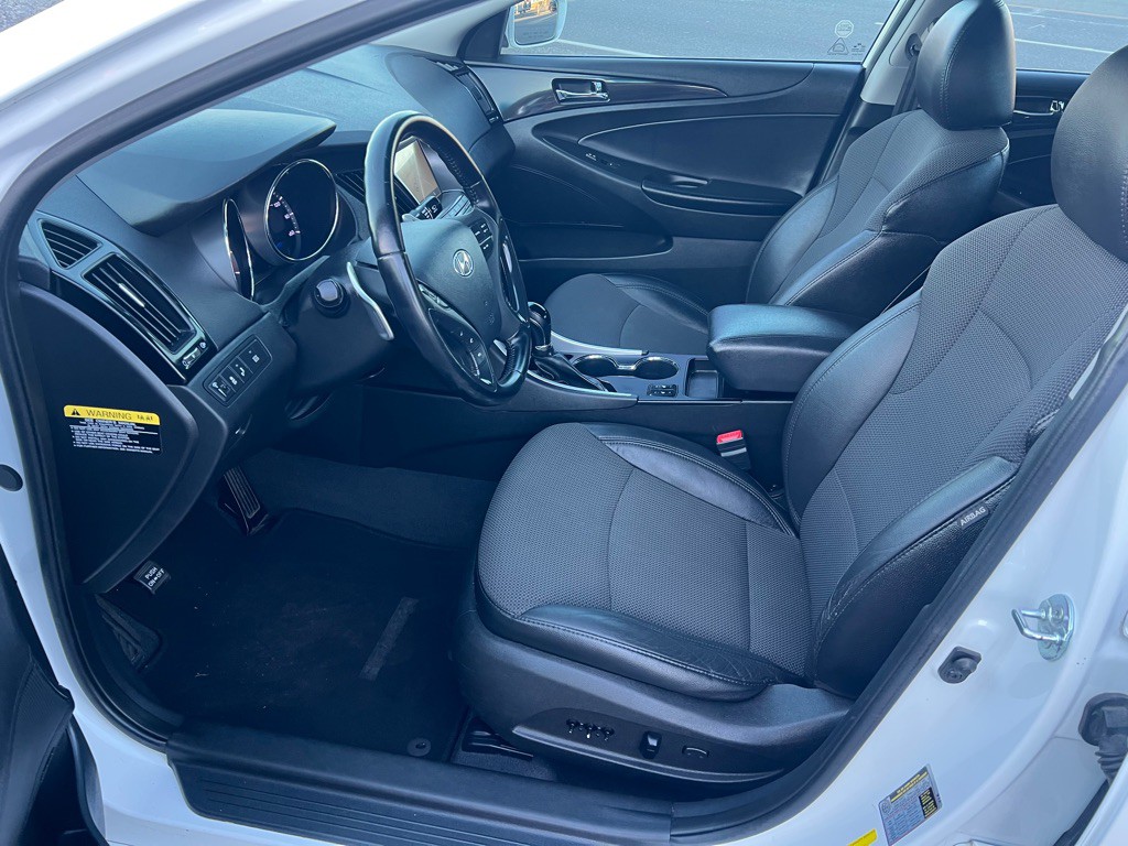 2014 Hyundai Sonata Image 8
