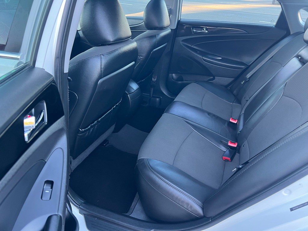 2014 Hyundai Sonata Image 17