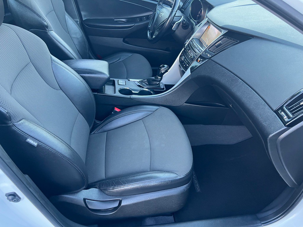2014 Hyundai Sonata Image 19