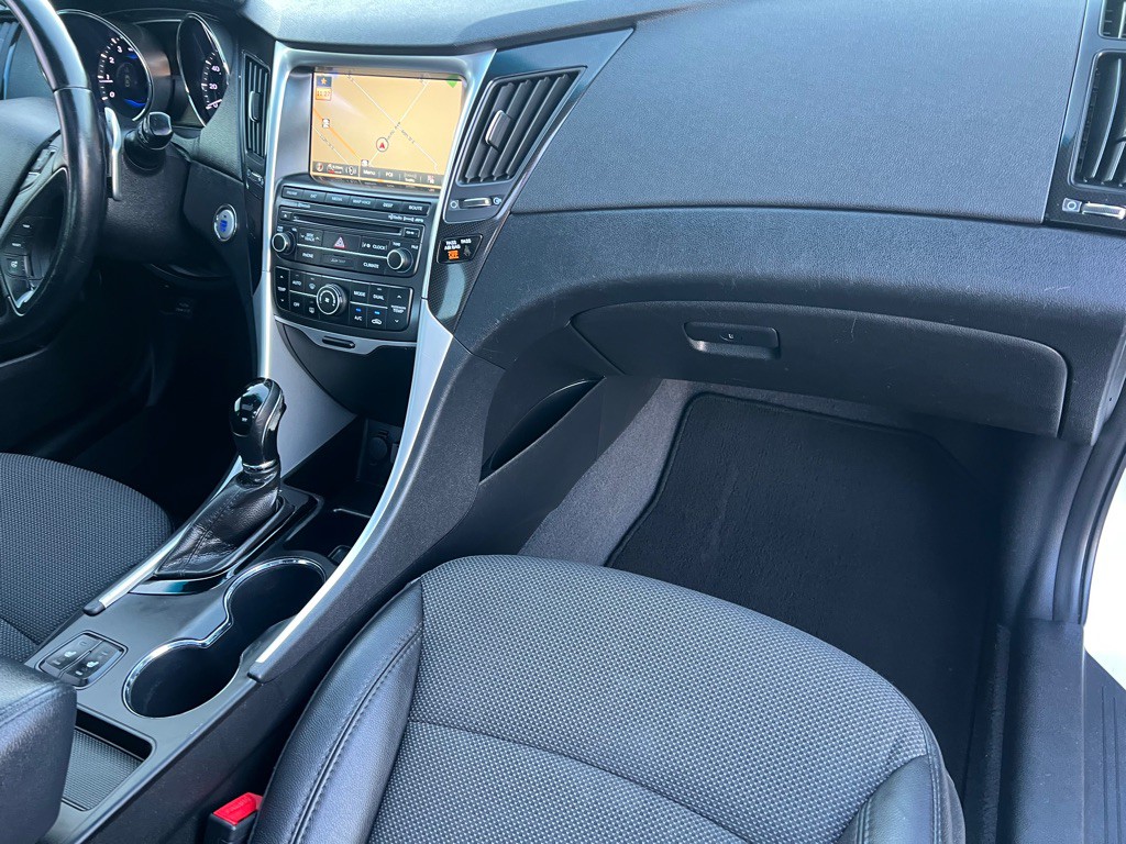 2014 Hyundai Sonata Image 21