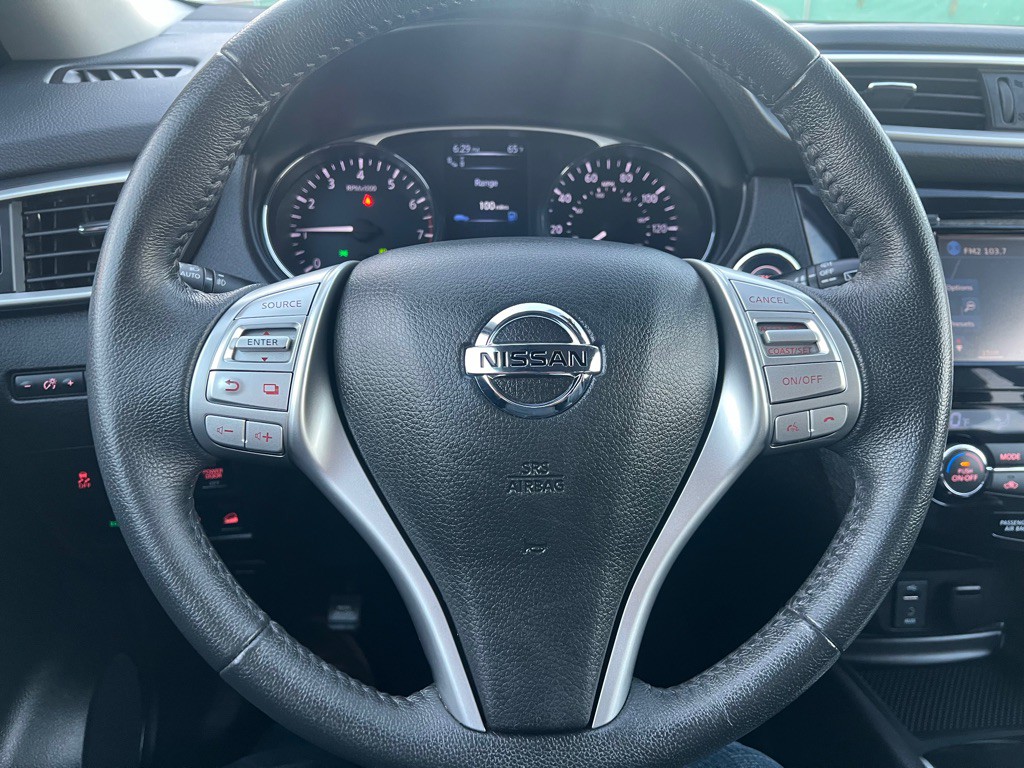 2016 Nissan Rogue Image 14
