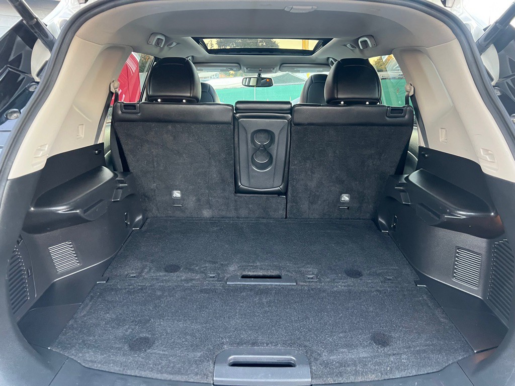 2016 Nissan Rogue Image 23