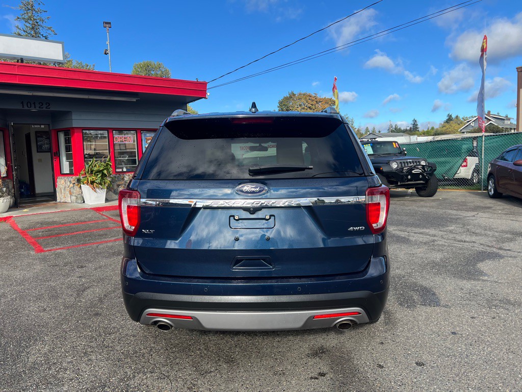 2017 Ford Explorer Image 4