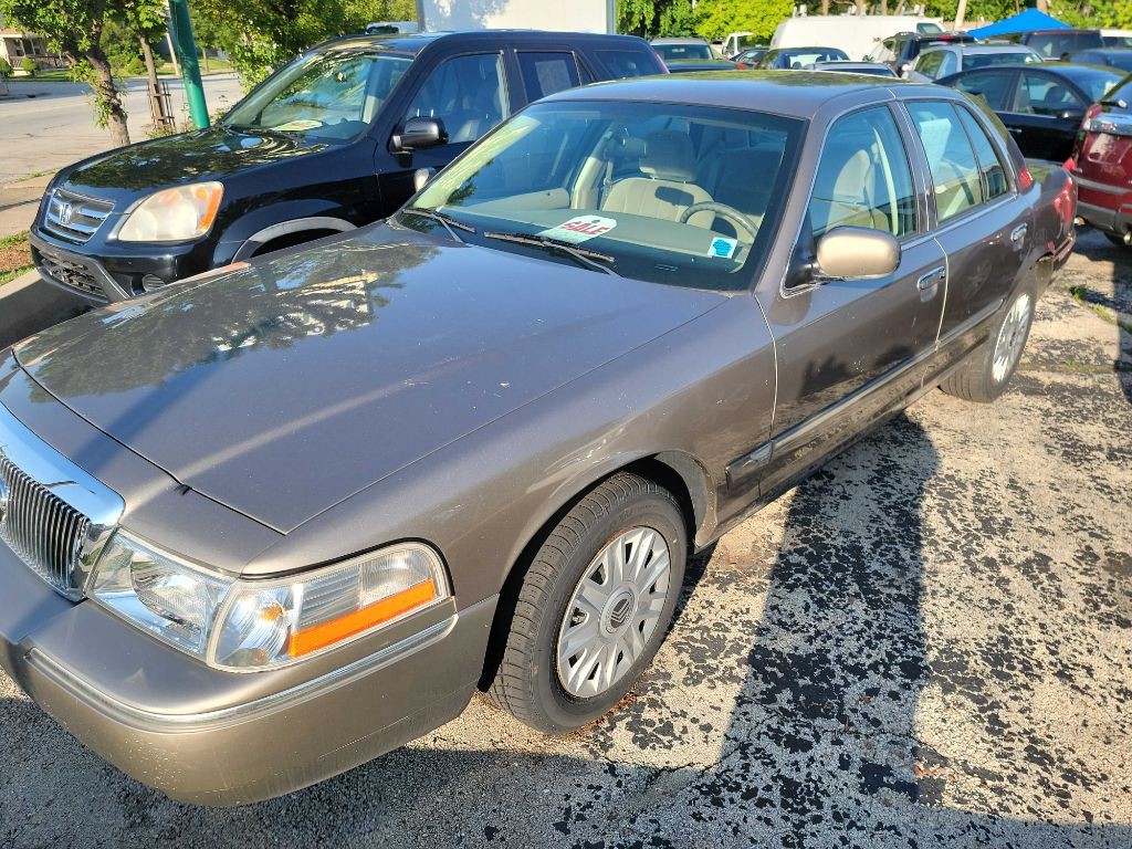 2004 Mercury Grand Marquis Image 3