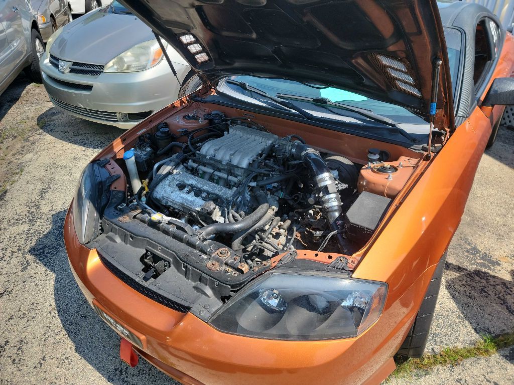 2006 Hyundai Tiburon Image 2