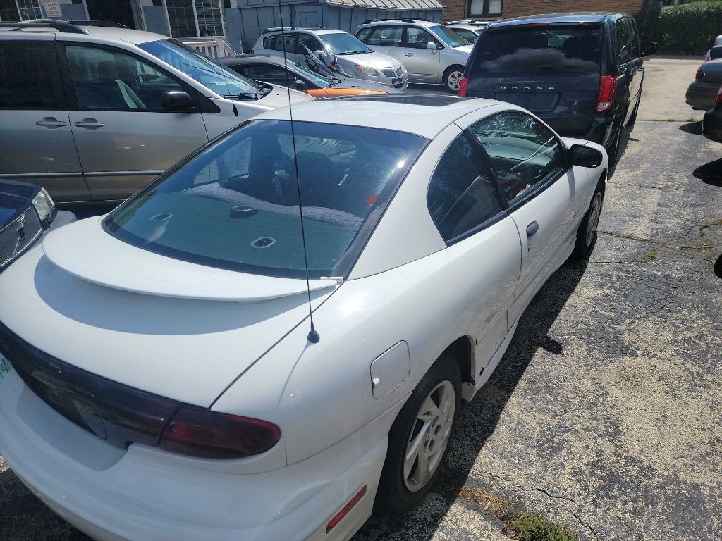 2002 Pontiac Firebird Image 2
