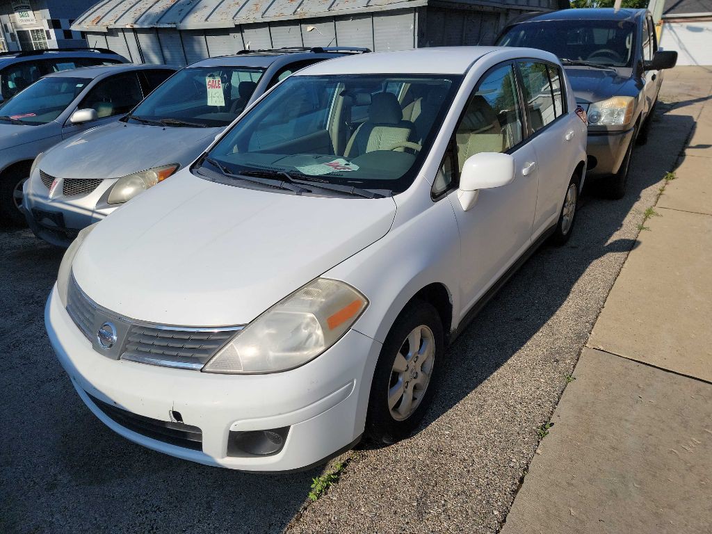 2007 Nissan Versa Image 1