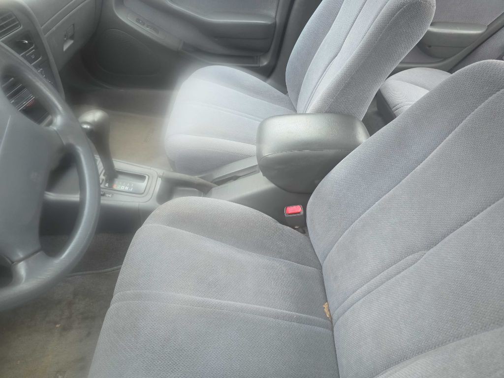 1995 Toyota Camry Image 2