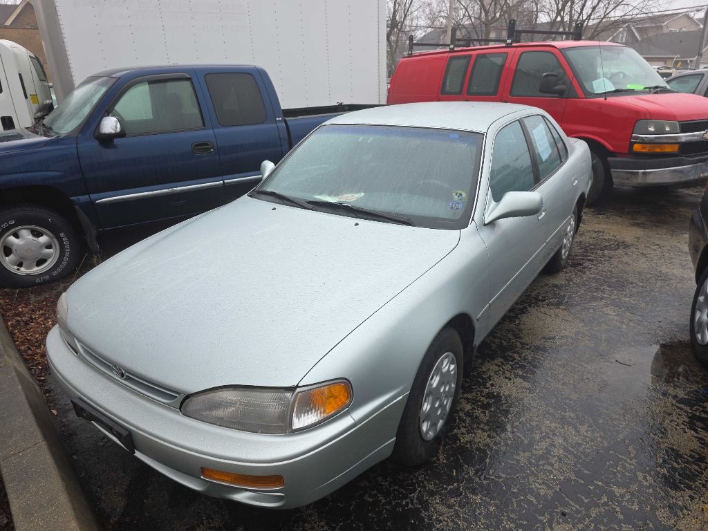 1995 Toyota Camry Image 3